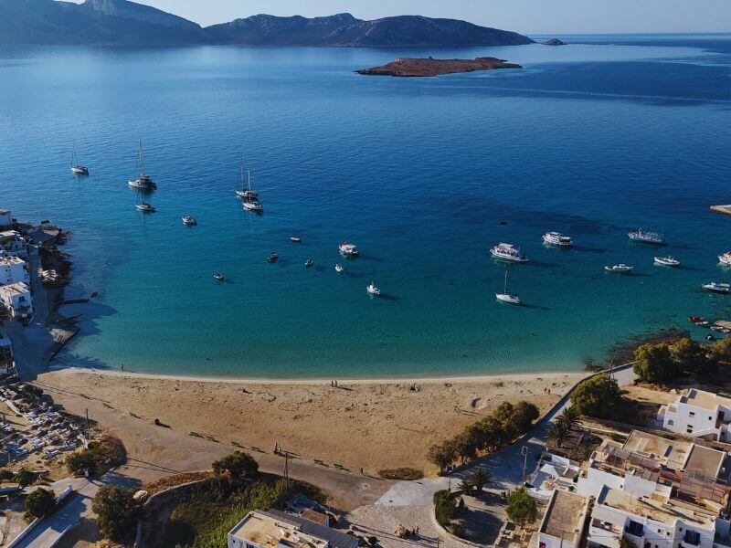 Ammos Beach in Koufonisia — central sandy beach next to the port